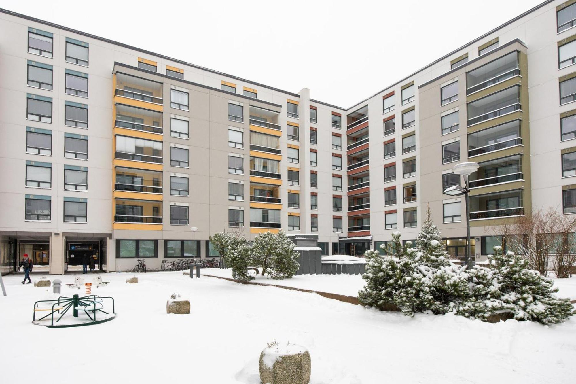 Private Flat, Balcony & Spacious Bathroom, Seamless Check In Appartamento Helsinki